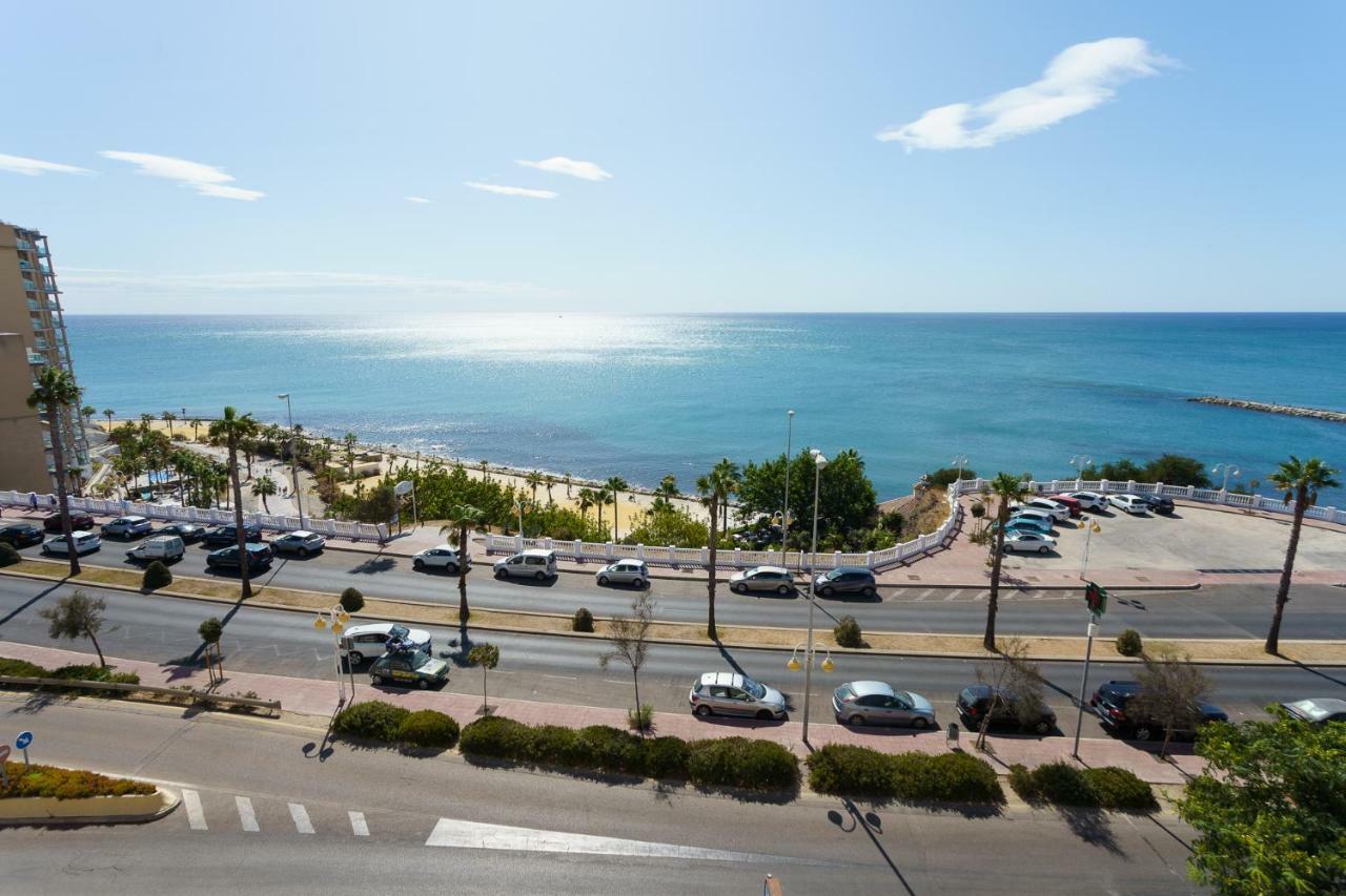 Spacious Beachfront Flat With Sea Views And Private Indoor Parking Benalmádena Exterior photo